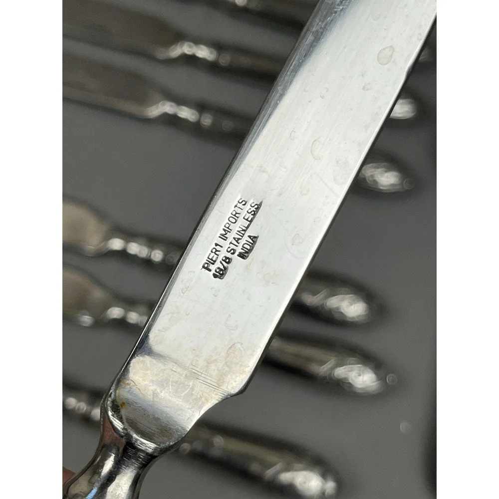 Pier1 Imports PII15 Stainless Flatware Silverware 8 Dinner Knives & 1 Fork